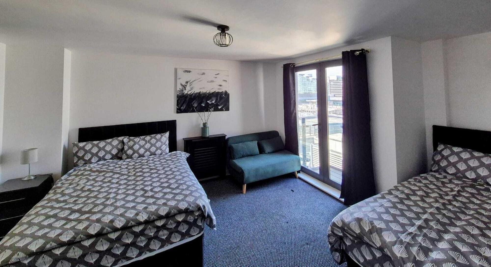 Apartment Penthouse- 2 Bedroom Manchester
